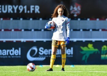 Football – Océane Toussaint signe son premier contrat pro avec le PSG
