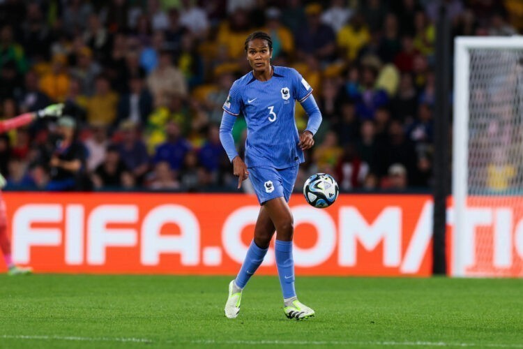 Football / Coupe du monde – Wendie Renard délivre les Bleues face au Brésil !