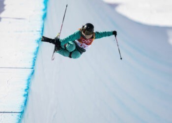 Anaïs Caradeux au Tomorrowland : du ski à la musique, il n’y a qu’un pas