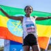 Marathon – L’Ethiopienne Tigst Assefa explose le record du monde à Berlin
