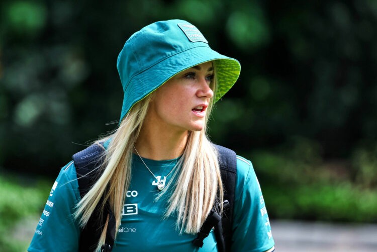 Auto – Jessica Hawkins est la première femme à piloter une F1 depuis cinq ans