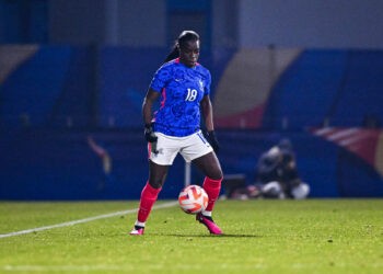 Football – Viviane Asseyi a désormais un terrain à son nom !