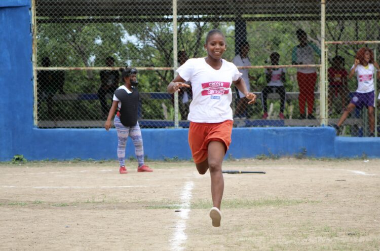 Une course solidaire pour les droits des filles – Who run for girls ? Girls !