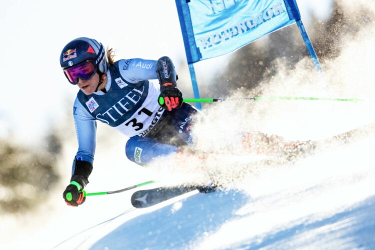 Ski alpin : Sofia Goggia remporte le premier super-G de St-Moritz