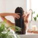 Voici le gommage parfait pour un rituel capillaire revitalisant