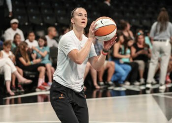 Basket – Un duel Curry – Ionescu pour élire le/la GOAT des 3 pts ?