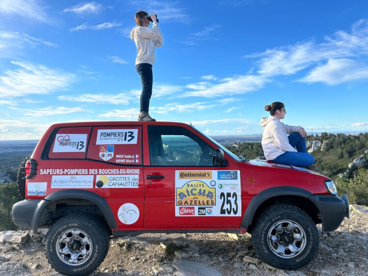 Alice et Émilie : prêtes à braver les dunes du Rallye des Gazelles