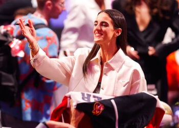 Basket / WNBA – Clark draftée en première position, Les Françaises Leite et Lacan dans le top 10 !