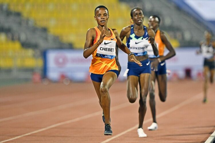 Athlétisme – Beatrice Chebet bat le record du monde du 10 000 mètres