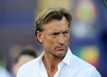 Bleues / Succession de Renard : Jean-Michel Aulasmilite pour…