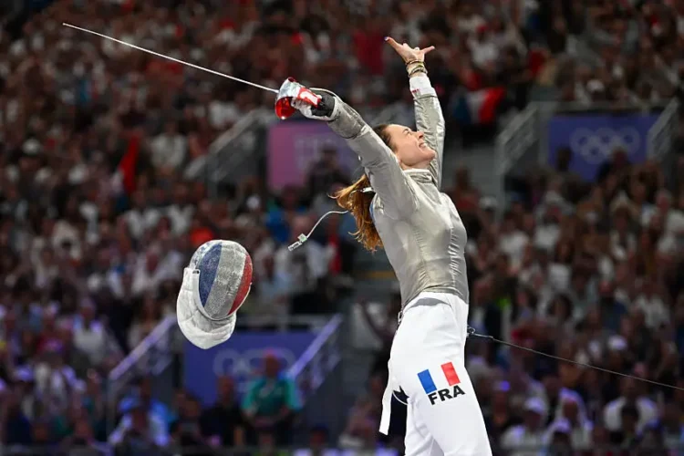 Escrime / JO 2024 – Manon Apithy-Brunet décroche l’or, Sara Balzer en argent !