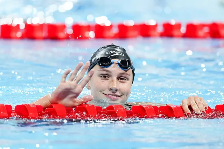 Natation / JO 2024 – McIntosh en or sur le 400 m 4 nages