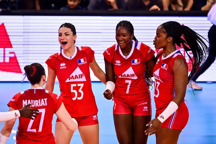 Volley – La France s’incline en cinq sets contre la République dominicaine