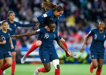 Football – Mbock au PSG, c’est officiel !