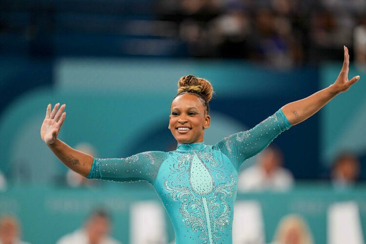 Gymnastique / JO 2024 – Rebeca Andrade décroche l’or au sol, Simone Biles en argent