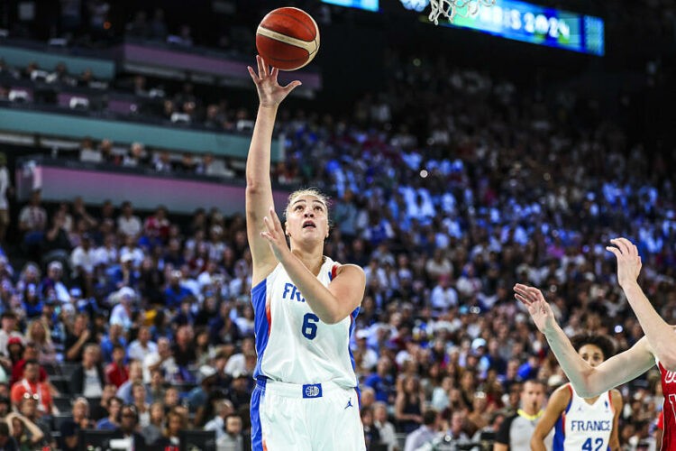 Basket – La légendaire Alexia Chéry fait une pause dans sa carrière