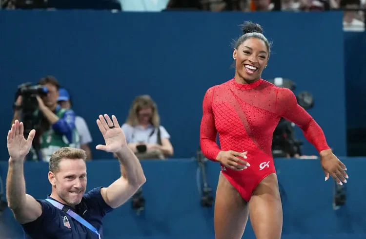 Gymnastique / JO 2024 – Troisième médaille d’or pour Simone Biles