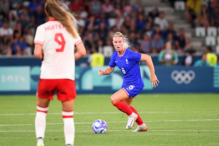 Football – Amandine Henry, une LÉGENDE bleue s’en va…