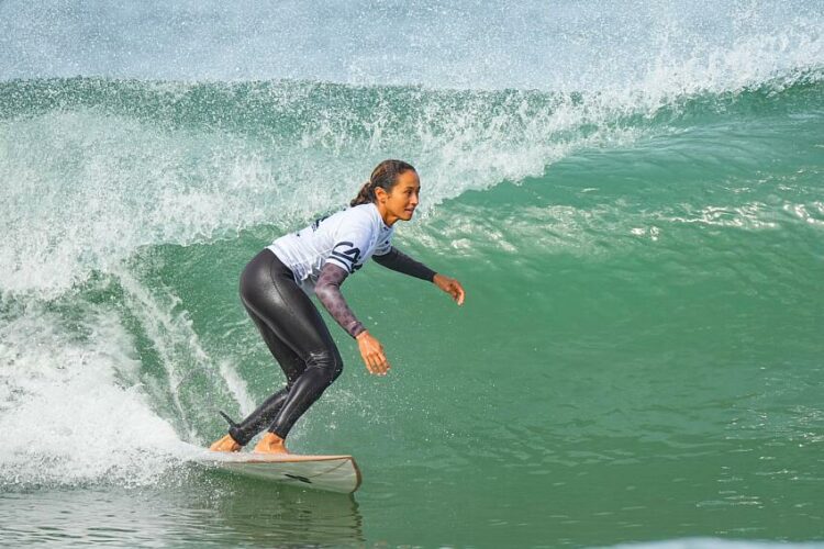 Surf – Vahine Fierro va intégrer le circuit pro en 2025