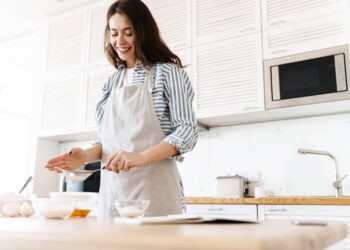 Découvrez le coffret Gourmand – Huiles Essentielles Bio à cuisiner de la Distillerie Saint-Hilaire, pour des essences gourmandes qui vont réveiller vos sens