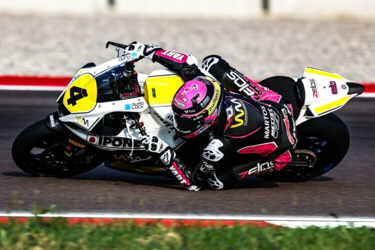 Emily Bondi, top 15 du Championnat du monde féminin de moto !