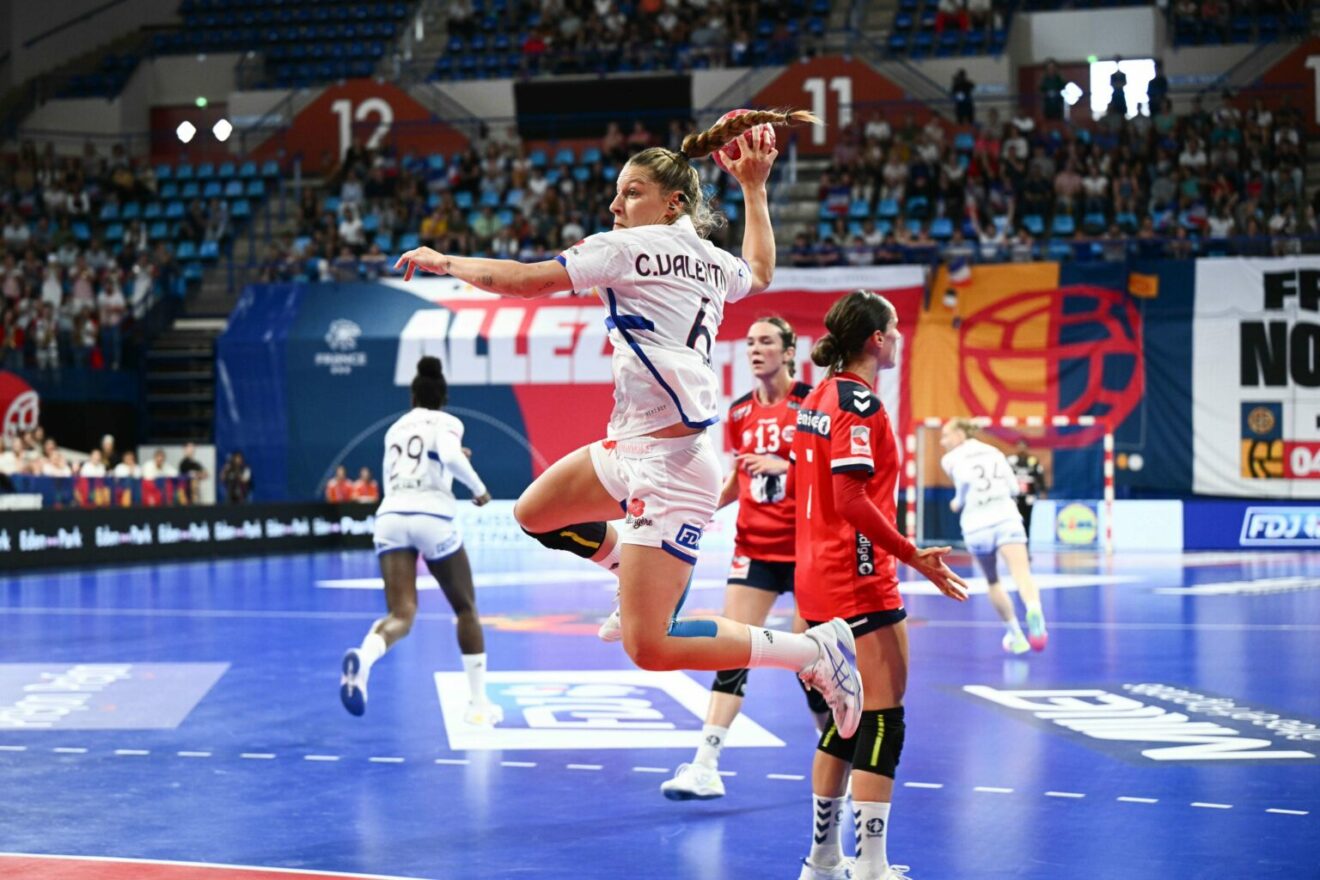 Handball - Les Bleues se rassurent avant l’Euro face à l’Angola