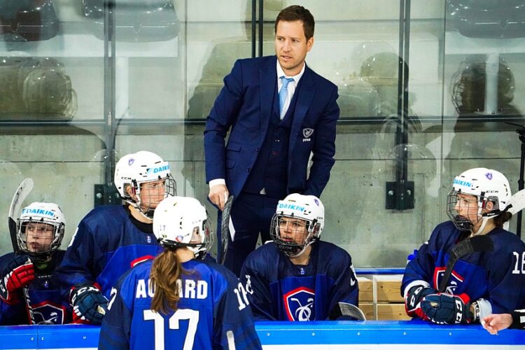 Hockey sur glace – Les Bleues sacrées du Tournoi des 4 Nations après un succès précieux face au Danemark