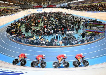 Cyclisme sur piste – Chute spectaculaire à Londres : deux sprinteuses éjectées dans le public