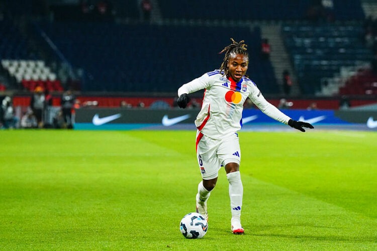 Football – L’OL s’impose au Parc devant un public record