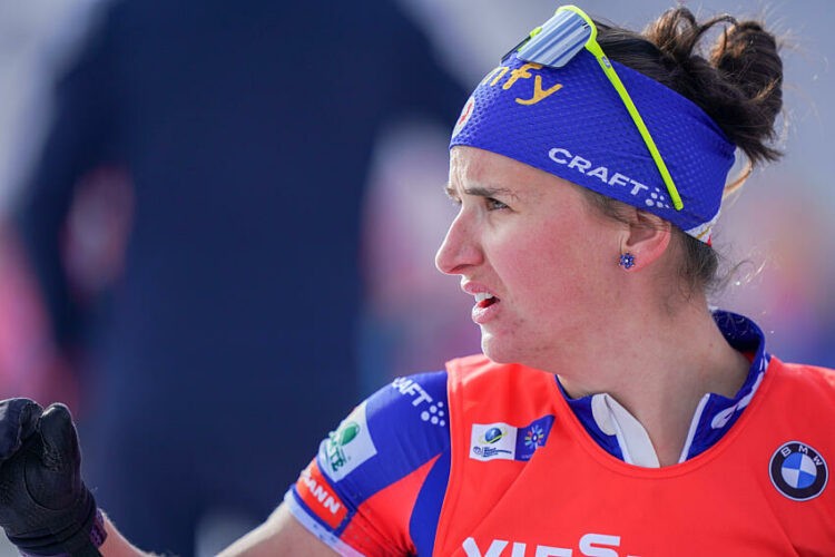 Biathlon – Julia Simon et Quentin Fillon Maillet conservent l’or en relais mixte simple
