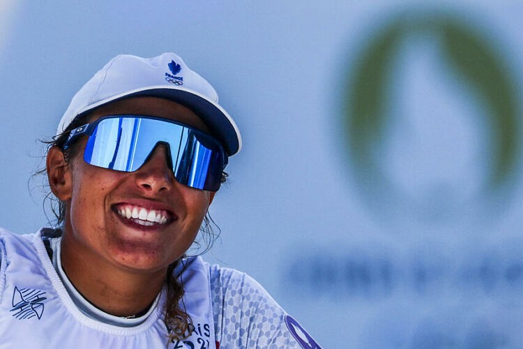 Voile olympique – Louise Cervera sacrée championne du monde en ILCA 6