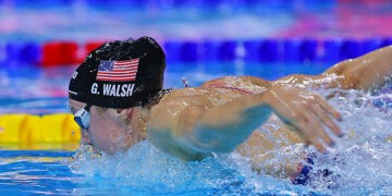 Natation – Gretchen Walsh s’offre un double record du monde sur 100 m papillon