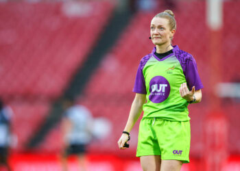 Rugby – Historique : Hollie Davidson va devenir la 1ère femme à arbitrer une finale européenne