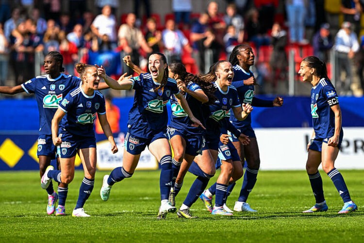 Football – Le Paris FC fait tomber le PSG et soulève la Coupe de France