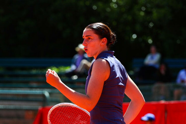 Tennis / Roland-Garros – Elsa Jacquemot s’offre le sclap de Sakkari !