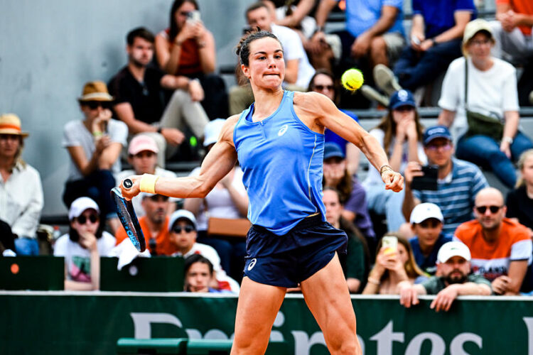 Tennis / Roland-Garros – Loïs Boisson fait tomber Pegula, se qualifie pour les quarts et entre dans l’histoire