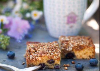 Recette IG bas : Les carrés aux myrtilles et noix de cajou