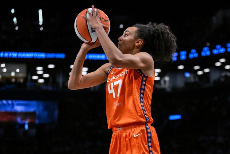 Basket / WNBA – Leïla Lacan en feu malgré la défaite du Sun !