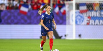 Football – Sandie Toletti tire sa révérence avec les Bleues