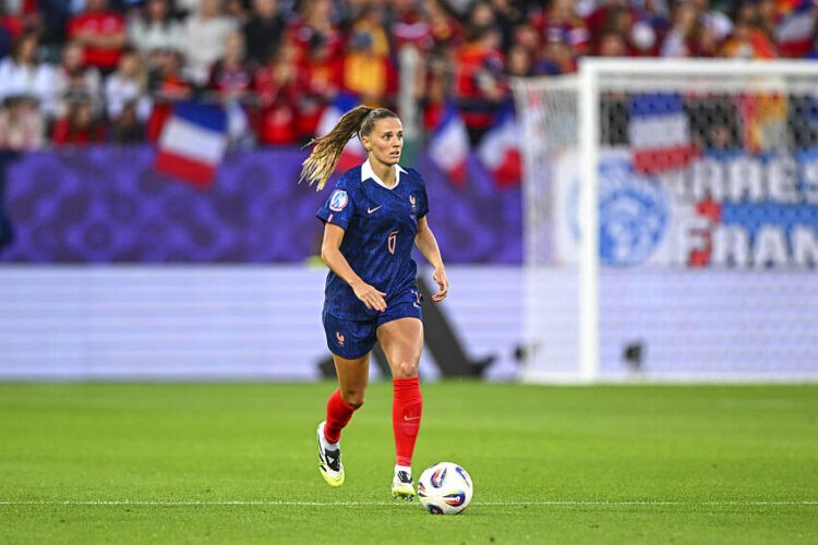 Football – Sandie Toletti tire sa révérence avec les Bleues
