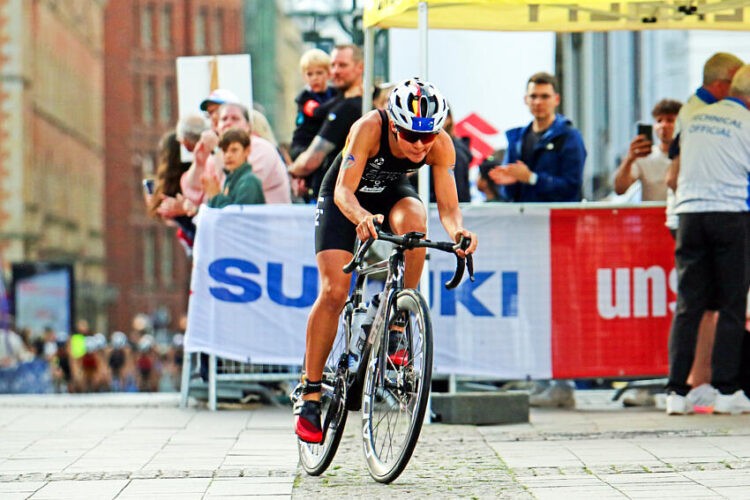 Triathlon – Lisa Tertsch crée la surprise, Cassandre Beaugrand abandonne à Wollongong
