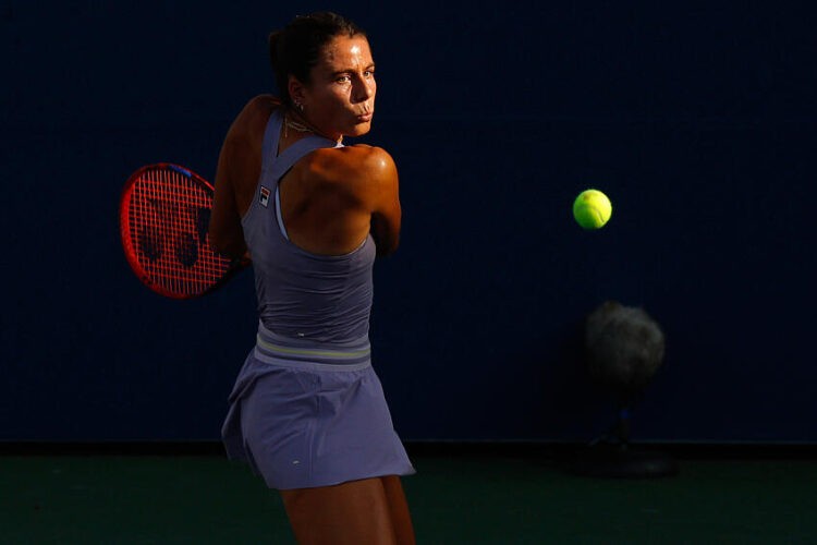 Tennis – Navarro surprend Swiatek et file en quarts à Pékin