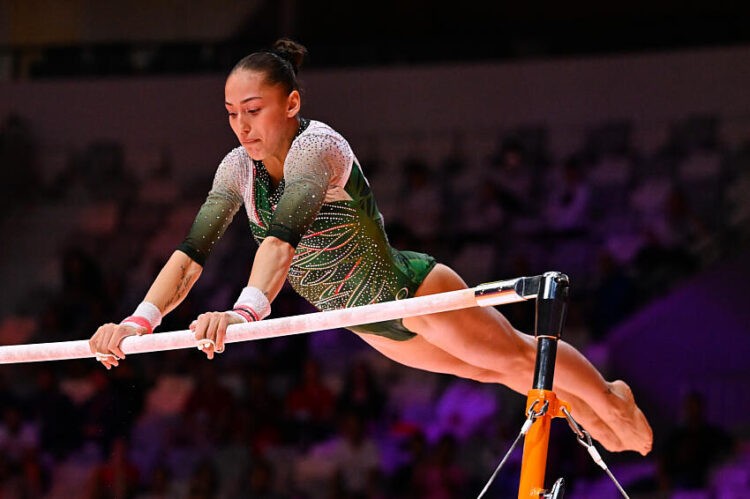 Gymnastique – Kaylia Nemour, première Africaine sacrée championne du monde
