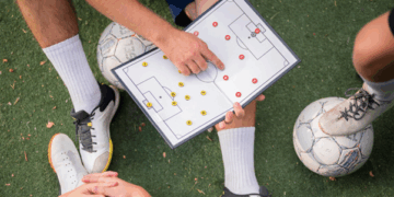 Comment la probabilité et la stratégie dans les jeux reflètent les tactiques sportives
