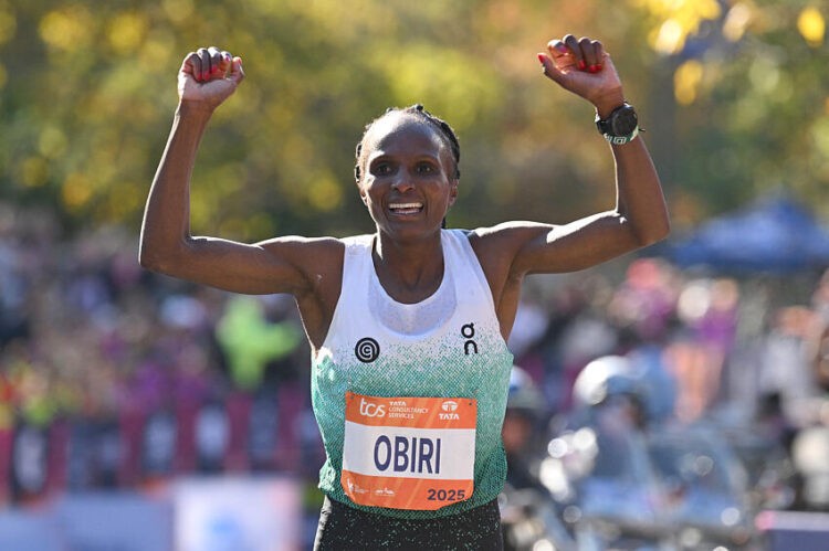 Marathon – Hellen Obiri triomphe à New York et bat le record du parcours