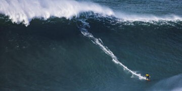 Surf – Cinquième sacre historique pour Justine Dupont à Nazaré