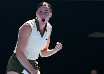 Privé : Interview hors du court – Elsa Jacquemot : « Je suis une vraie maniaque du gel pour les cheveux »