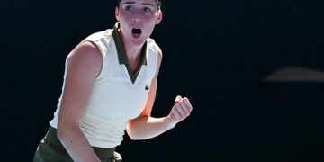 Privé : Interview hors du court – Elsa Jacquemot : « Je suis une vraie maniaque du gel pour les cheveux »