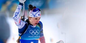 Biathlon / JO 2026 – Le relais mixe lance l’or français