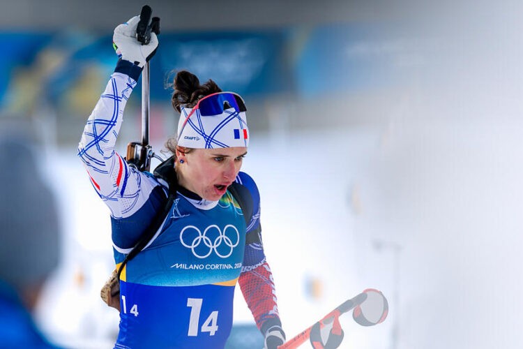 Biathlon / JO 2026 – Le relais mixe lance l’or français